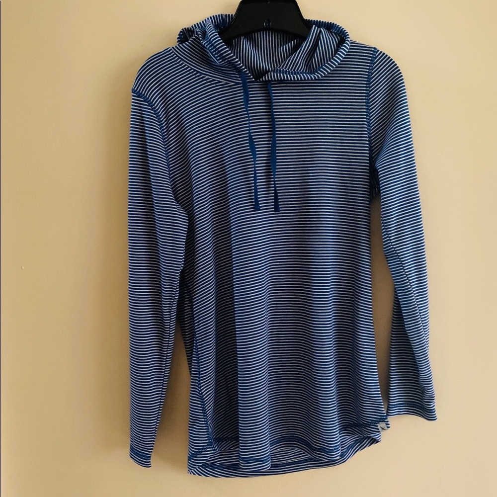 Eddie Bauer Long Sleeve Hooded Shirt. Size Large